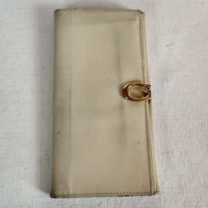 Gucci Bags - Vintage Gucci wallet Gucci Bags - Vintage Gucci wallet